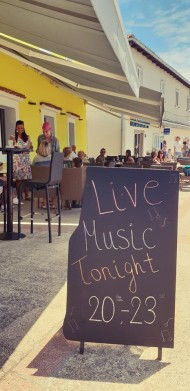 36767821 1687566881361230 4483498561949925376 n